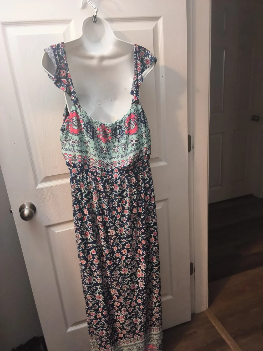 Rickis Navy Floral Maxi Dress with Mint Accent - Picture 12 of 16